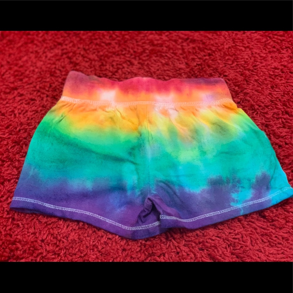 2t shorts - Picture 2 of 3